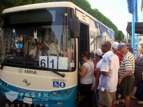 新型大金龙公交车获得马耳他人民的欢迎