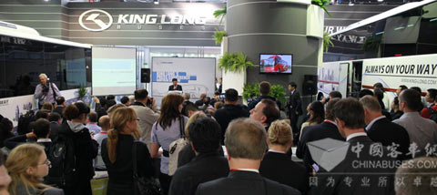 大金龙新车发布会受到众多媒体关注