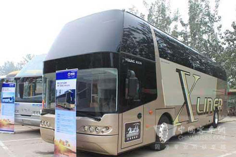 百变金刚X-liner多功能精品客车