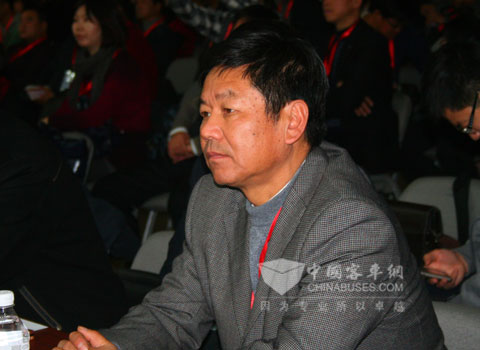 浙江省道路运输协会副会长、秘书长郭良