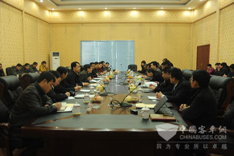 北京市政府戴卫副秘书长、北京市经信委樊建副主任、北京市密云县郭鹏副县长一行来到盐城，考察中大新能源客车并参观了中大汽保集团