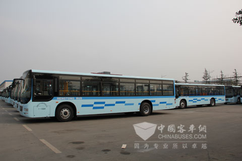 恒通12米燃气客车