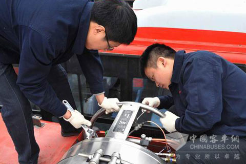 成都造LNG公交车将驶上街头