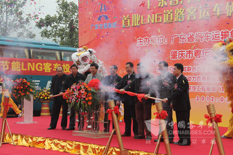 广东首批LNG公路客车选择海格客车