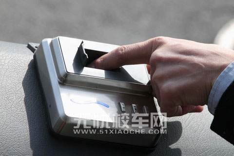 指纹识别系统用于核实驾驶员身份