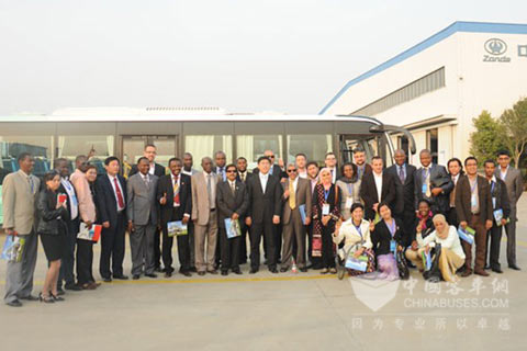 发展中国家政府代表团考察中大新能源汽车