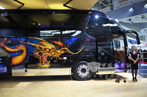 斯堪尼亚海格豪华客车炫丽的车身