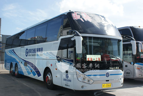 即将从威海发往上海的中通代卧客车