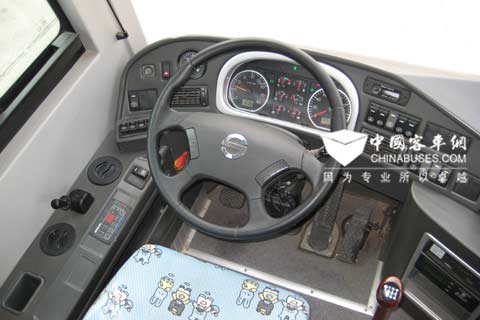 西沃700校车内饰