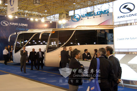 大金龙2005年首次亮相BAAV欧洲展