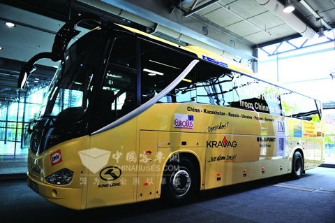 大金龙展车XMQ6127在2008年完成重走“丝绸之路”亮相IAA车展