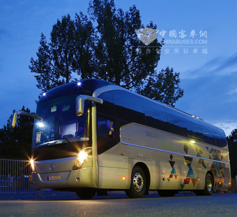 XML6125J53“Explorer”开拓者豪华旅游车