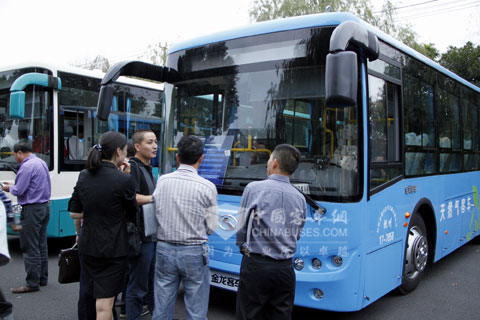 9米天然气公交车受到不少客户关注