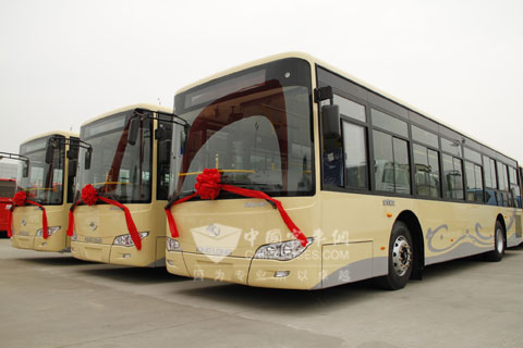 整装待发的大金龙XMQ6119G