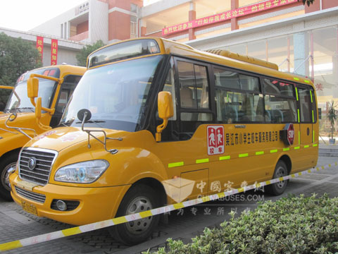 宇通助力江苏吴江趟出校车运营新模式