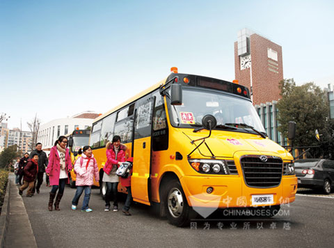 海格校车KLQ6756X