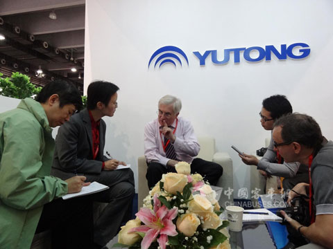 卢克接受媒体采访