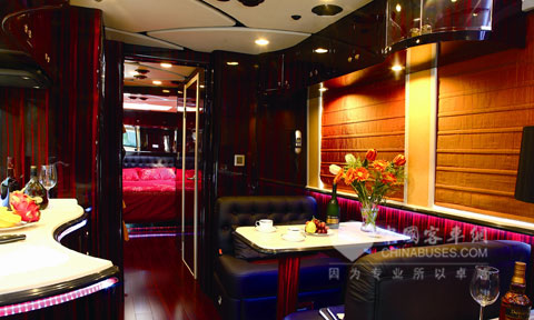 海格房车多功能餐厅区