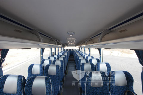 宇通12米车内饰