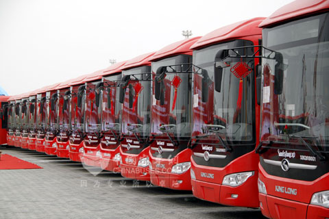 　300辆大金龙18米BRT客车出口伊朗