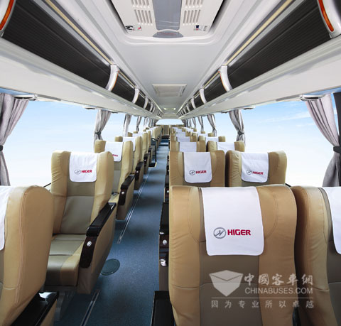 海格KLQ6142B半躺式豪华商务内饰