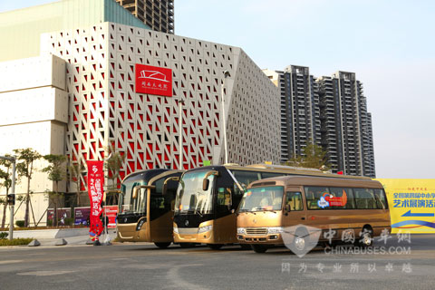“阳光下成长”厦门金旅接待专用车