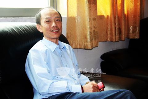 江门汽运集团新会总站站长曾伟强