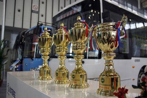 大金龙荣获第八届中国国际客车大赛四项大奖