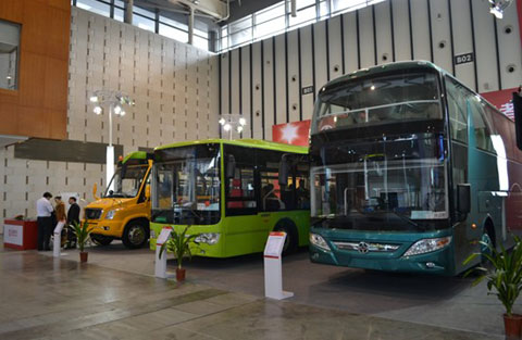 亚星客车携三款新品客车亮相2013南京国际客车展