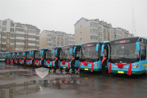 2012年交付东营的新能源客车