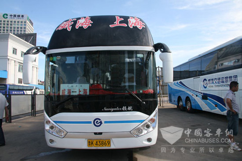 威海至上海运营的代卧客车