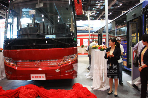 安凯2013新款燃气客车