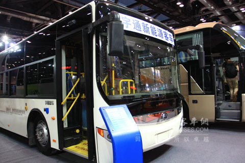 宇通新能源客车ZK6120CHEVG1