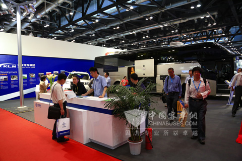 北京道路客车展金旅展台