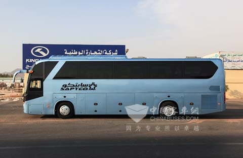 大金龙客车运行在沙特