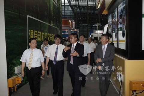 领导参观展会