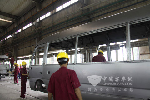 安凯客车扬州分公司整车电泳线