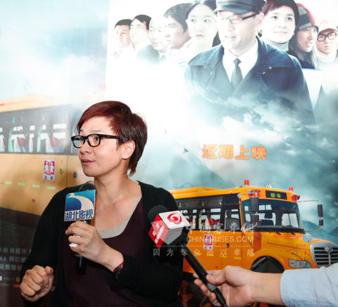 柯以敏在电影《校车》武汉首映礼上畅谈公益