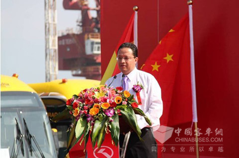 拉巴斯市长顾问Gustavo致辞