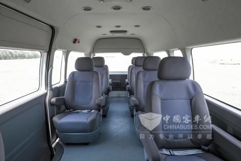 海格新大海狮内饰