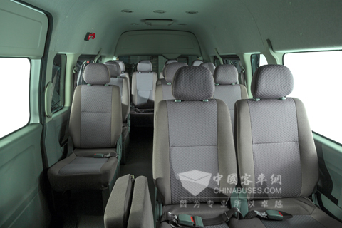 海格H5C普通版内饰