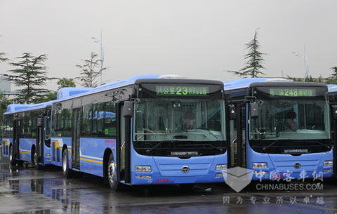 37台恒通纽曼LNG客车CKZ6126HN4整装待发