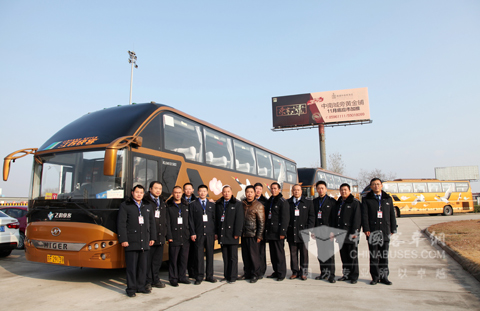 参赛驾驶员代表