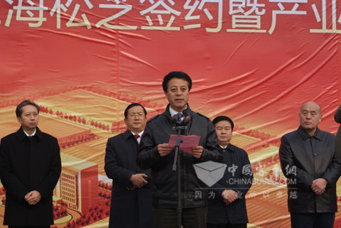 中通客车总经理孙庆民介绍公司情况