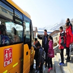 价格与安全的博弈 农村校车运营之路