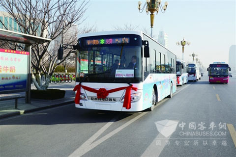 安凯纯电动车助力山东首条免费低碳公交线路