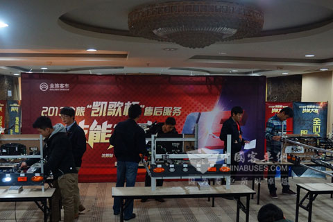 比赛中的实践操作环节既紧张又刺激