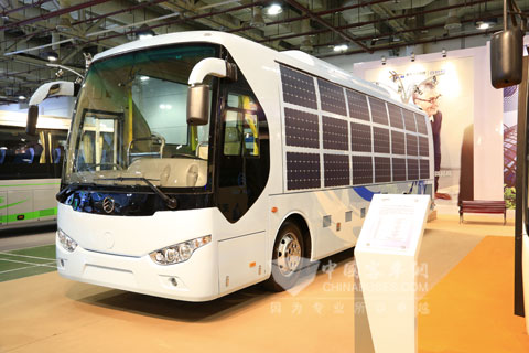 金旅太阳能采血专用车