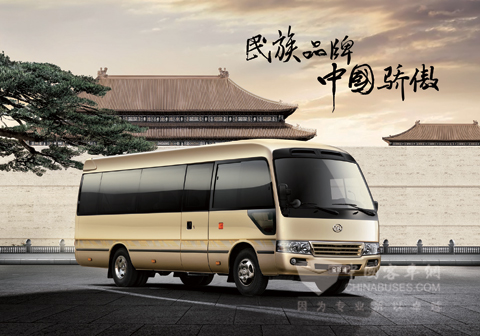 宝斯通客车参加2014北京国际车展