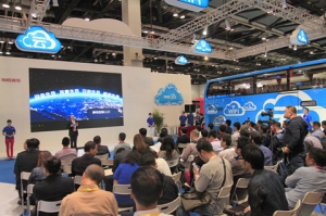 四个免费 海格开启客车移动互联新时代